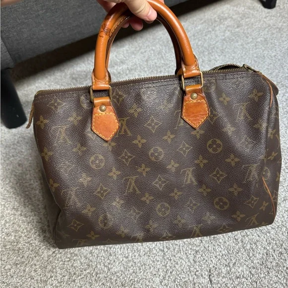 Louis Vuitton Duffle - Picture 6 of 8